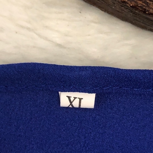 - Womens Blue Dress. Size XL - Picture 5 of 6